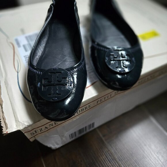 Tory Burch Minnie travel navy patent  flats size 8.5 - Picture 1 of 9